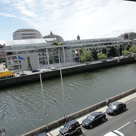 Inn On The Liffey Guesthouse Dublin Bagian luar foto